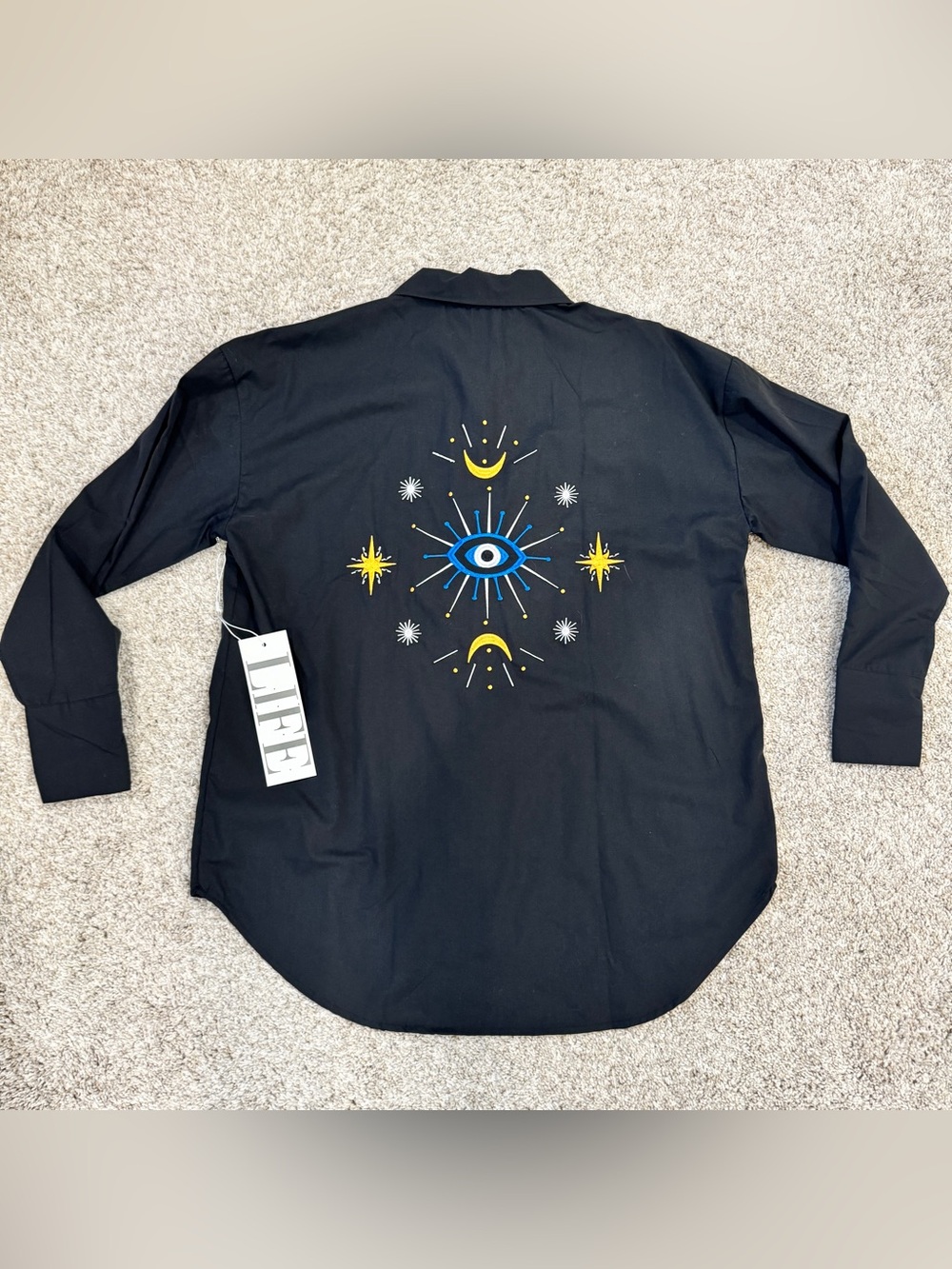 Life NWT Black Celestial Embroidered Button Front Shirt Size Small